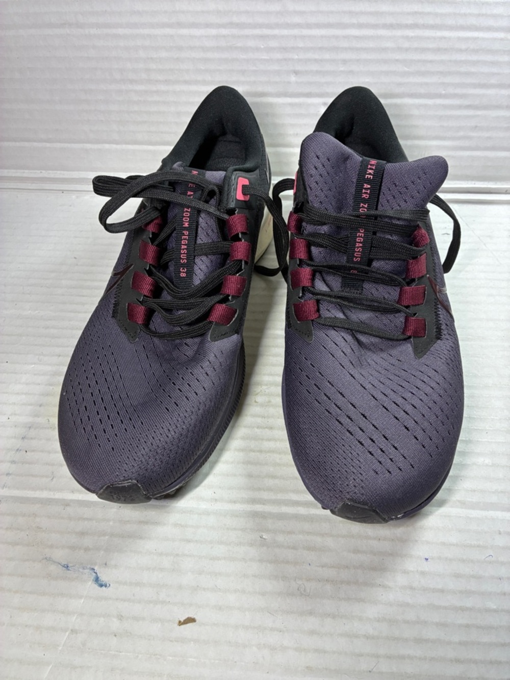Nike Purple and Black Running Shoes with Maroon AccentsUSED SKU CW7358-501